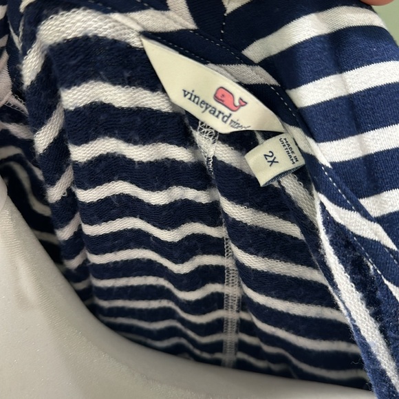 Very comfortable vineyard vines, blazer - Picture 2 of 3